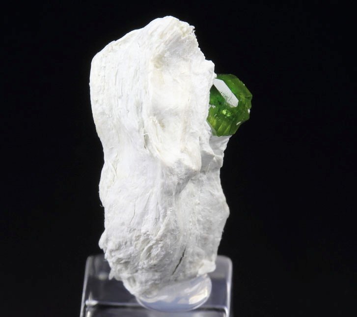 gem GARNET var. ANDRADITE var. DEMANTOID