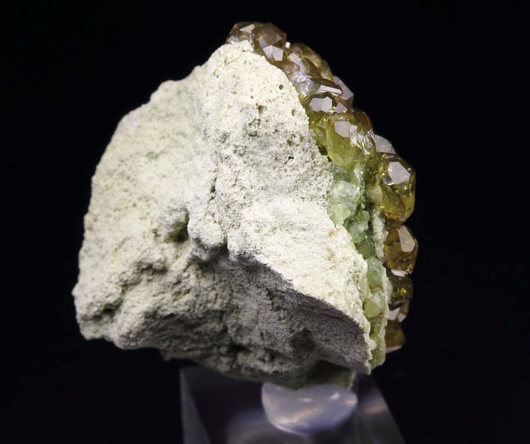 gem GARNET var. ANDRADITE var. DEMANTOID