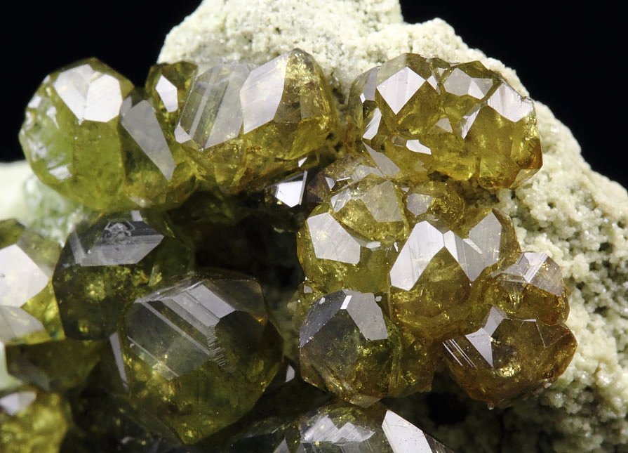 gem GARNET var. ANDRADITE var. DEMANTOID