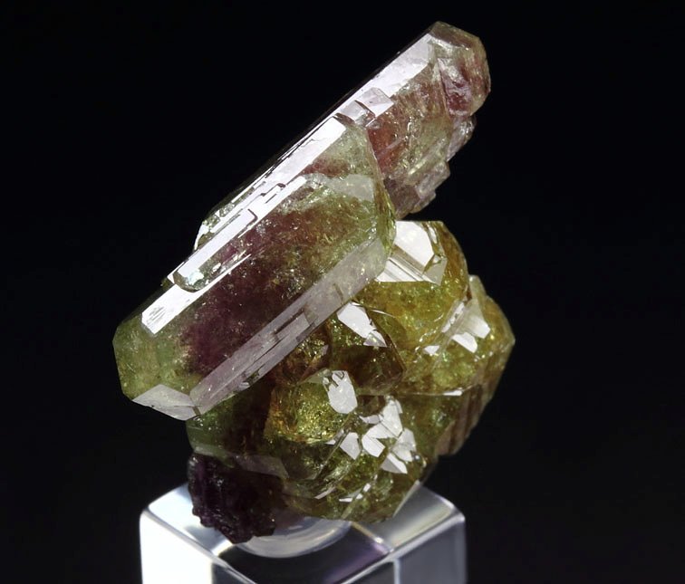 gem bi-terminated VESUVIANITE bi-color