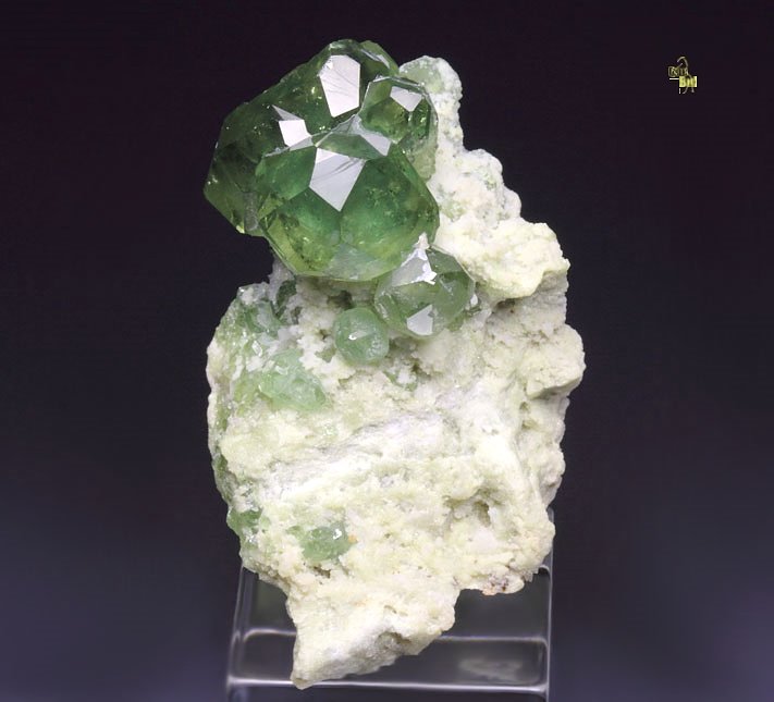 gem GARNET var. ANDRADITE var. DEMANTOID