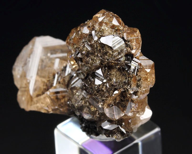 gem GARNET var. GROSSULAR