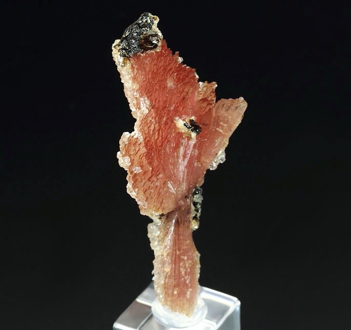 INESITE, HUBEITE, APOPHYLLITE 