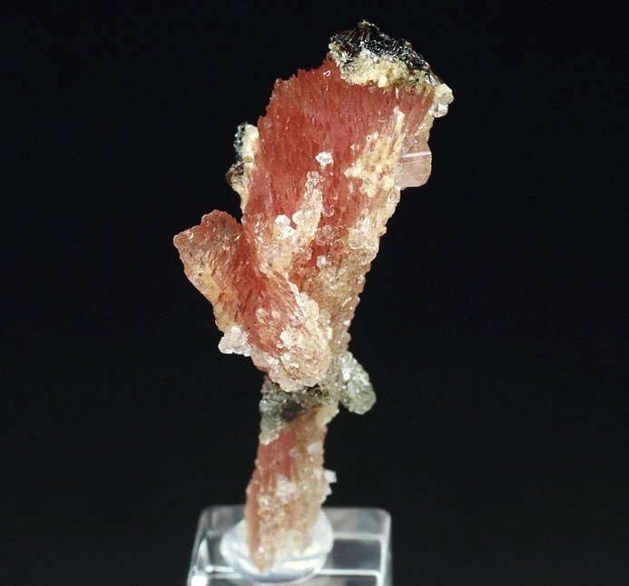 INESITE, HUBEITE, APOPHYLLITE 