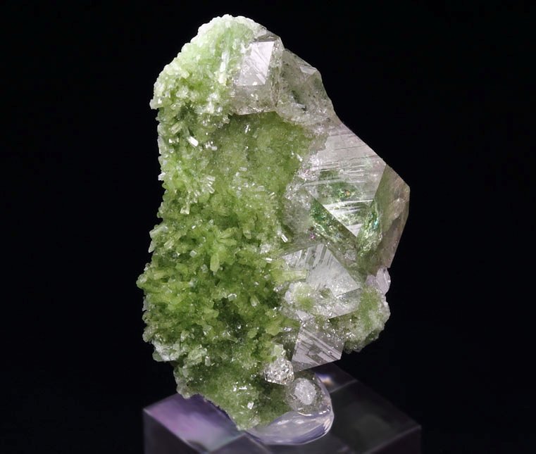 gem colorless GARNET var. GROSSULAR, DIOPSIDE