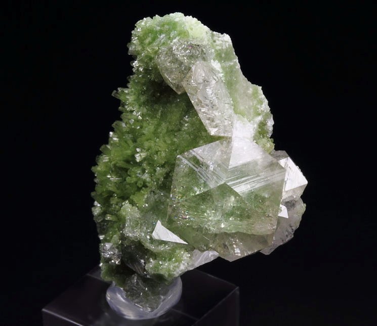 gem colorless GARNET var. GROSSULAR, DIOPSIDE