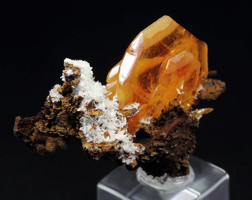 WULFENITE