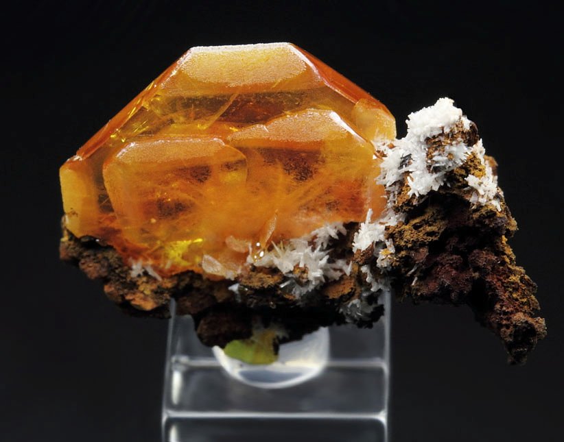 WULFENITE