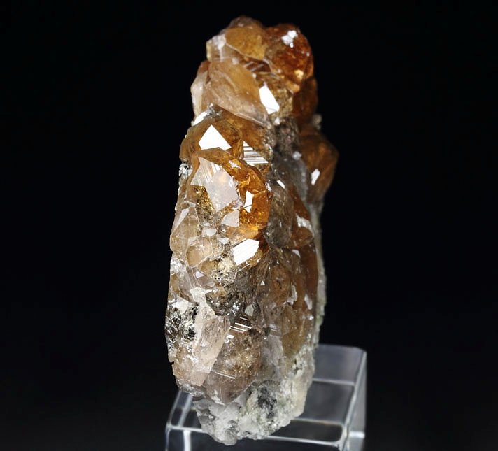 gem GARNET var. GROSSULAR