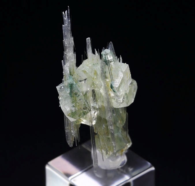 PECTOLITE, APOPHYLLITE