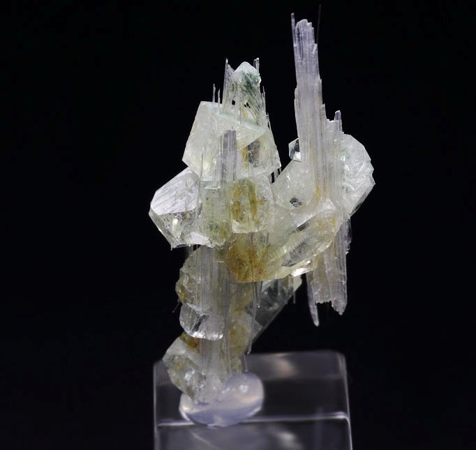 PECTOLITE, APOPHYLLITE