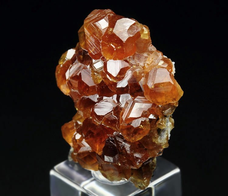 gemmy GARNET var. SPESSARTINE