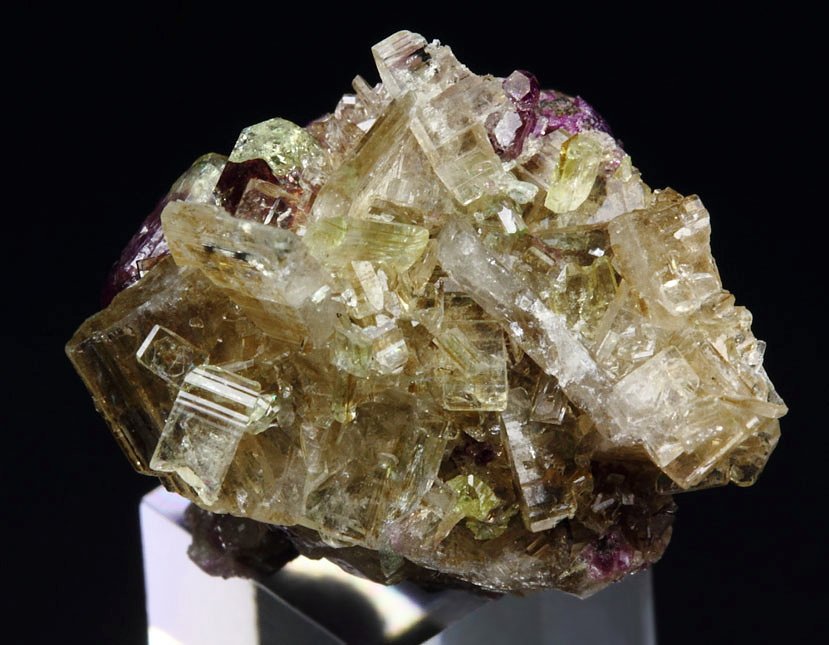 DIOPSIDE, VESUVIANITE