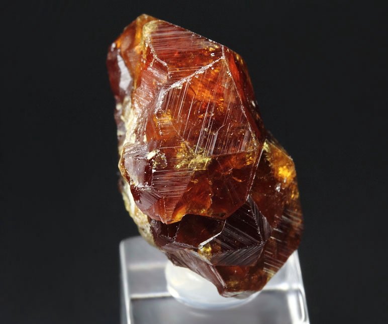 gem GARNET var. SPESSARTINE