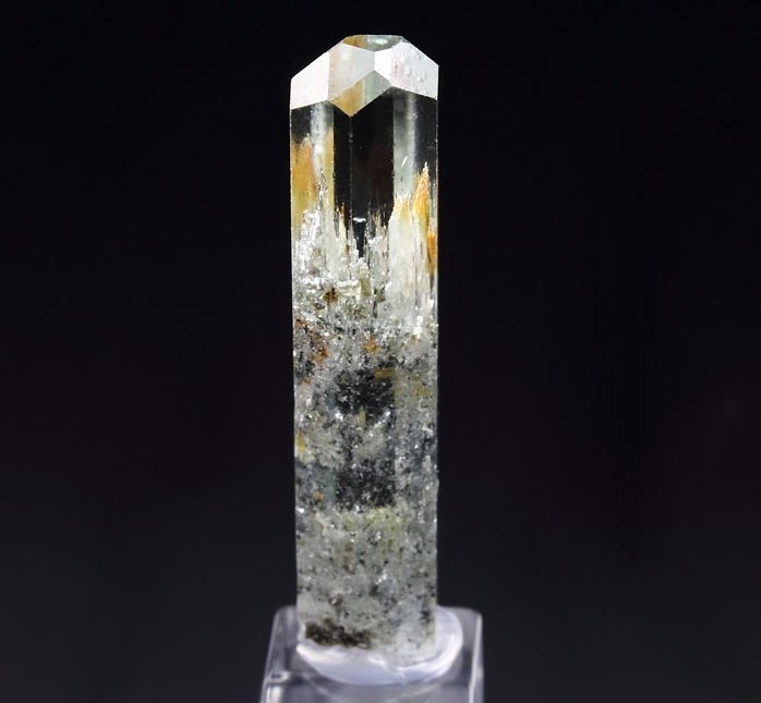 gem BERYL var. AQUAMARINE with HEMATITE inclusions