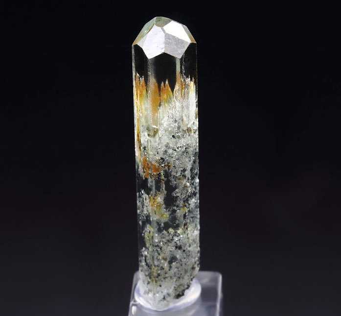 gem BERYL var. AQUAMARINE with HEMATITE inclusions