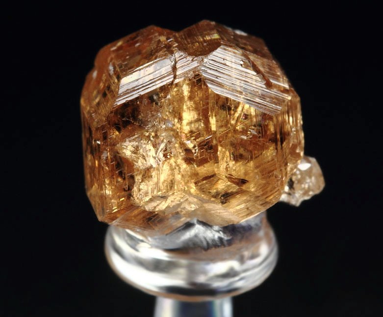 gem GARNET var. GROSSULAR