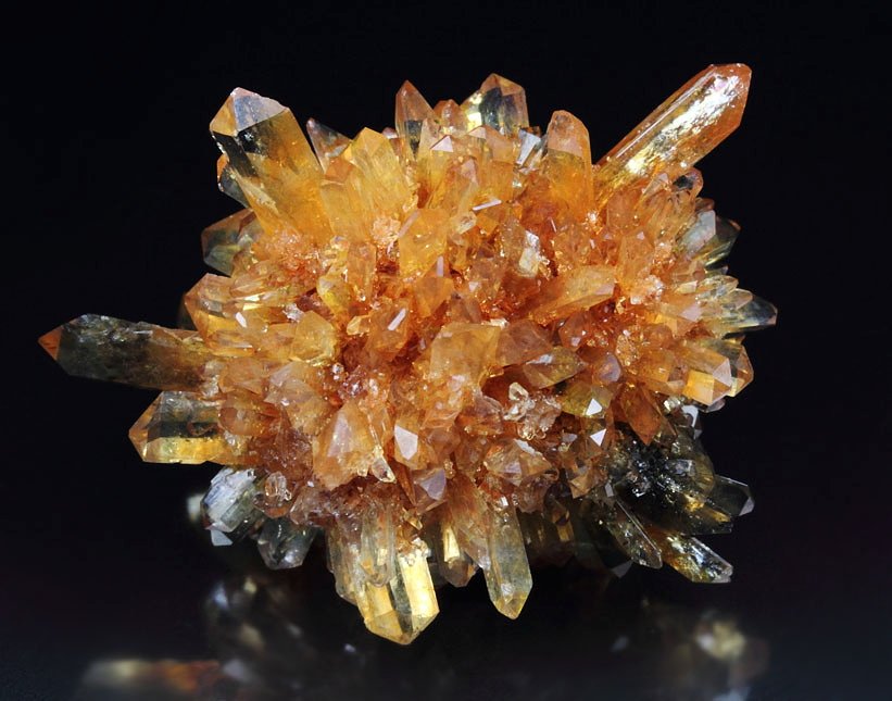 CREEDITE