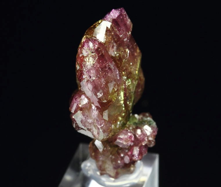 gem bi-terminated VESUVIANITE bi-color