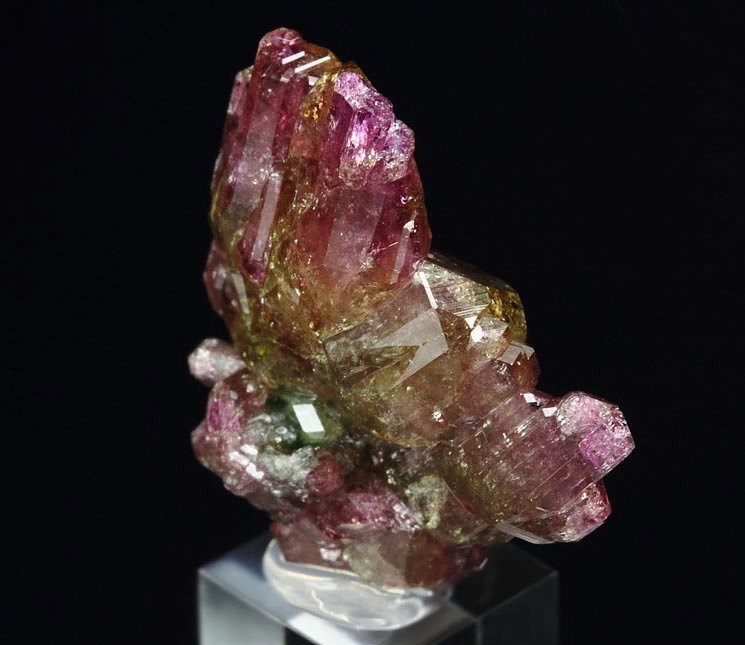 gem bi-terminated VESUVIANITE bi-color