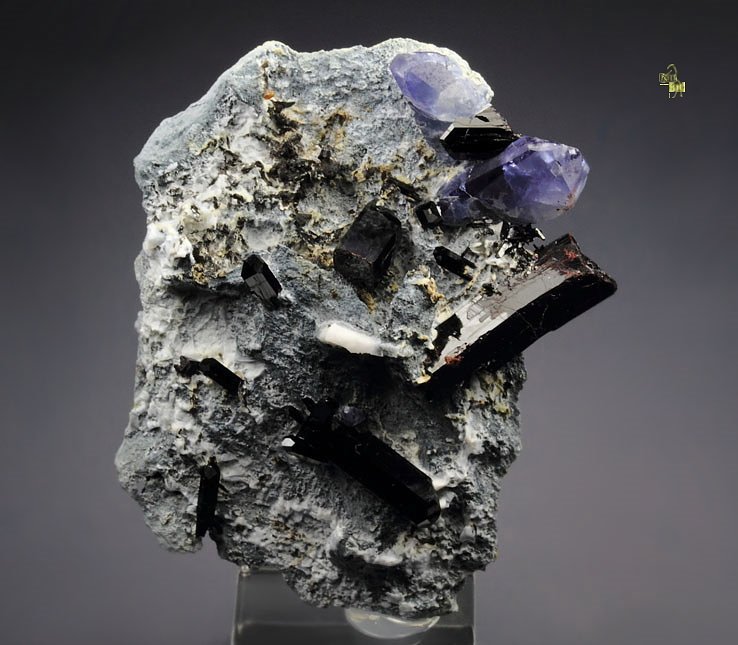 gemmy BENITOITE, NEPTUNITE, NATROLITE