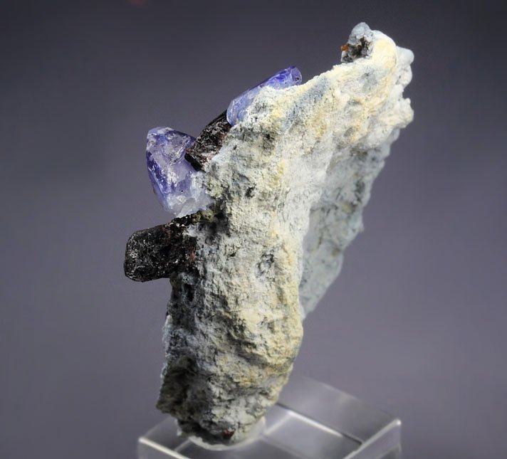 gemmy BENITOITE, NEPTUNITE, NATROLITE