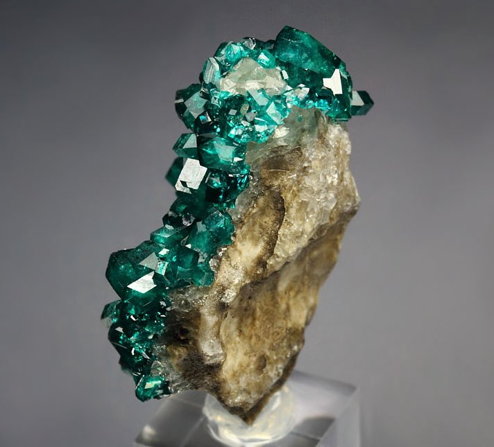 gem DIOPTASE, CALCITE