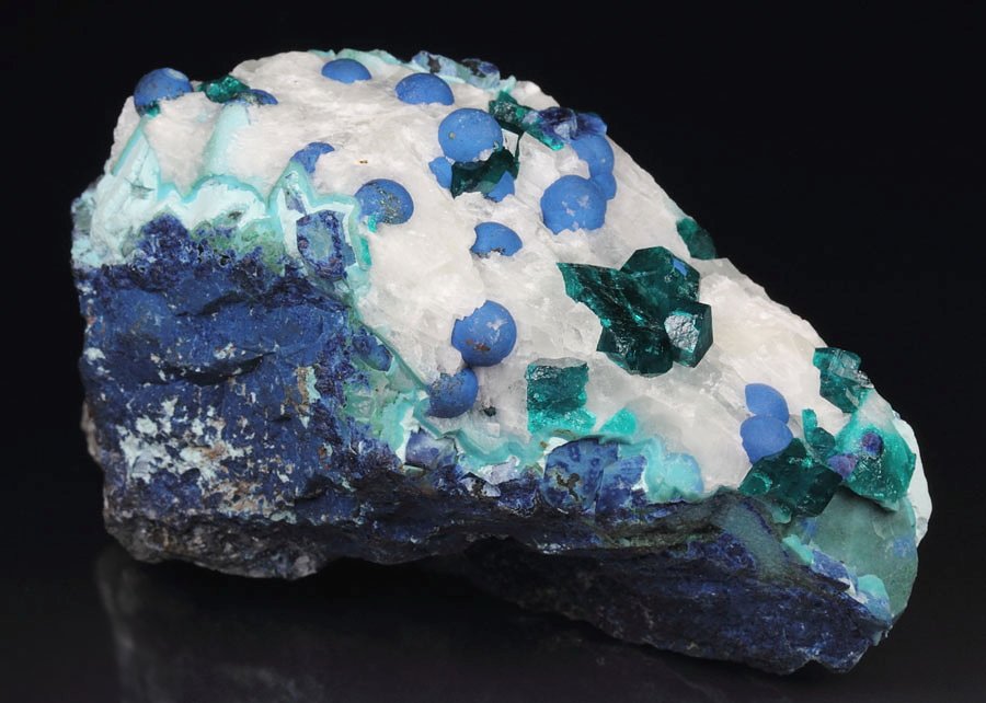 SHATTUCKITE, DIOPTASE, CHRYSOCOLLA, CALCITE