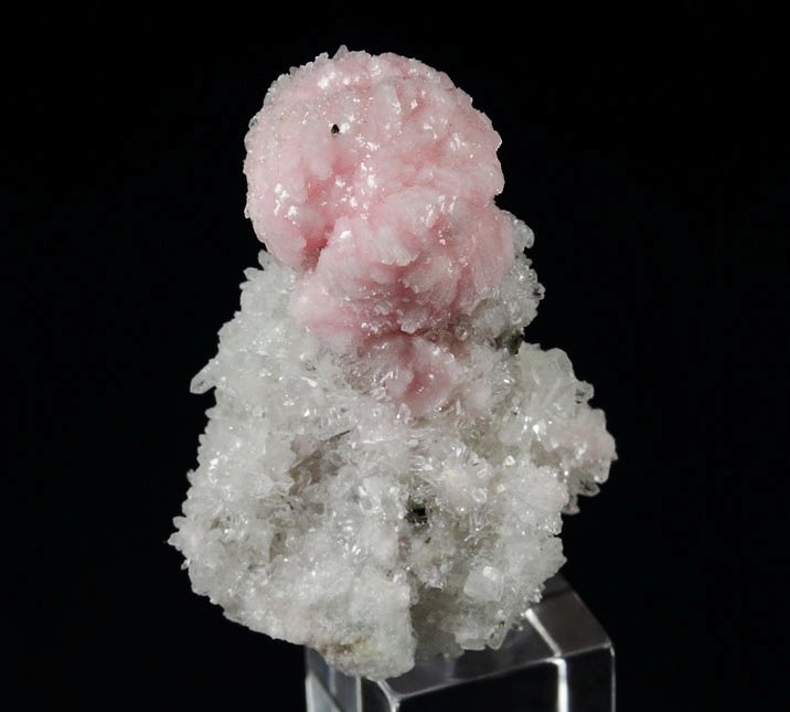 RHODOCHROSITE, QUARTZ, PYRITE