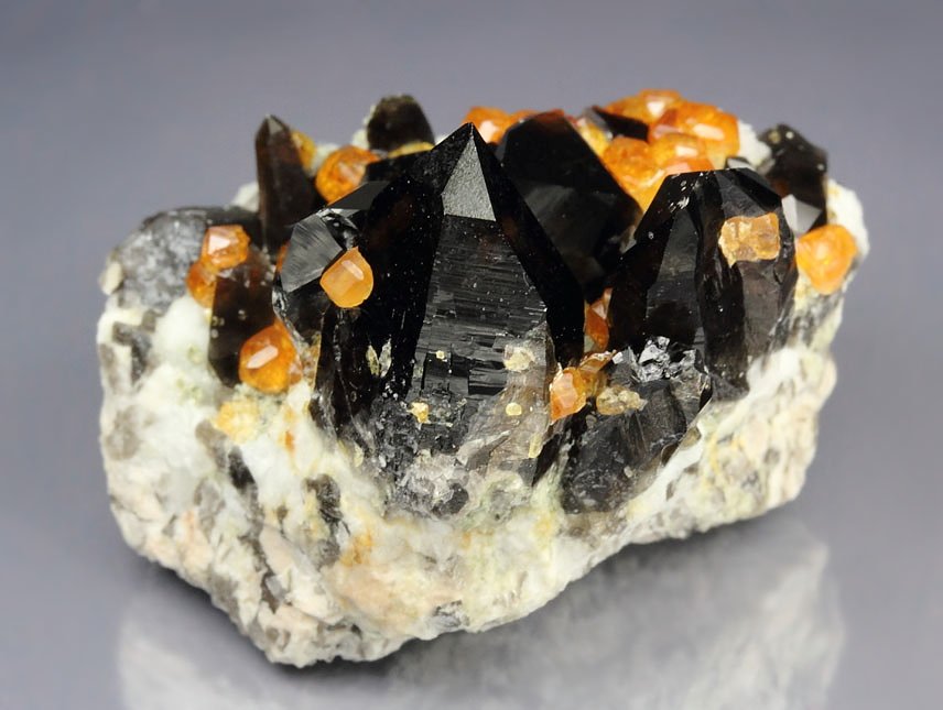 gem GARNET var. SPESSARTINE, QUARTZ var. SMOKY