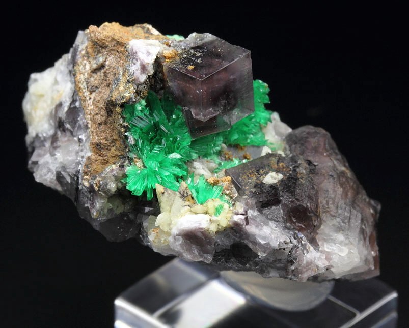 ANNABERGITE, FLUORITE 