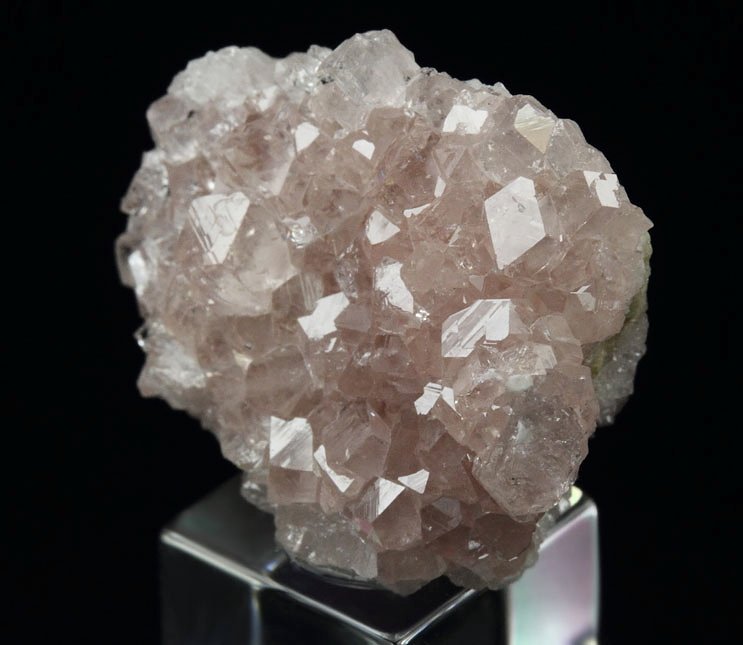 gem PINK GARNET var. GROSSULAR