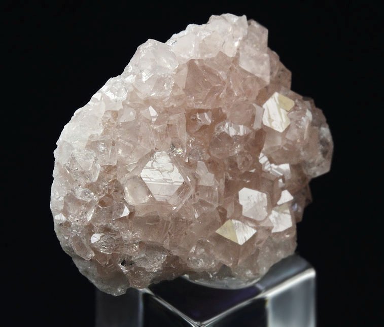 gem PINK GARNET var. GROSSULAR