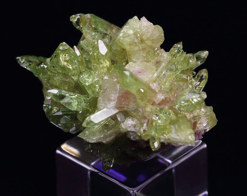 gem VESUVIANITE