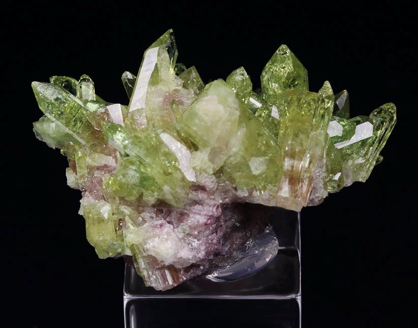 gem VESUVIANITE