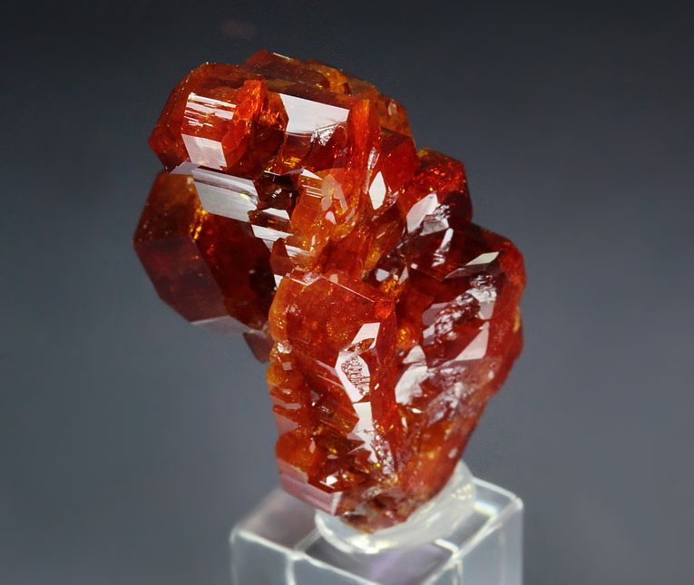 gemmy VANADINITE