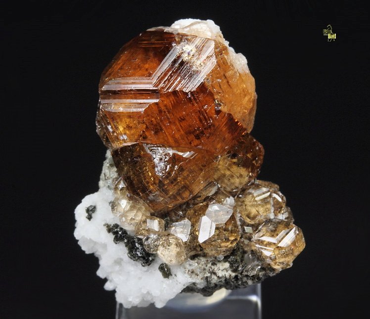 gem GARNET var. GROSSULAR, ALBITE