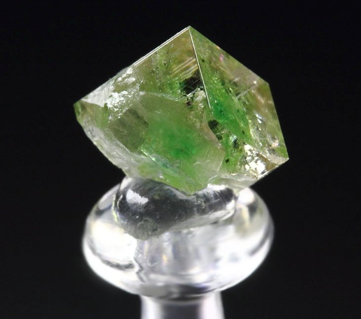 gem GARNET var. GROSSULAR with GREEN CHROMIAN PHANTOM