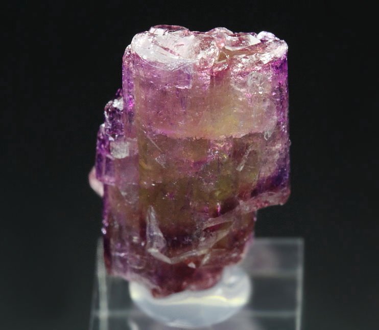 gem VESUVIANITE var. MANGANOAN