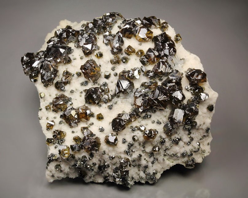 gem SPHALERITE var. CLEIOPHANE