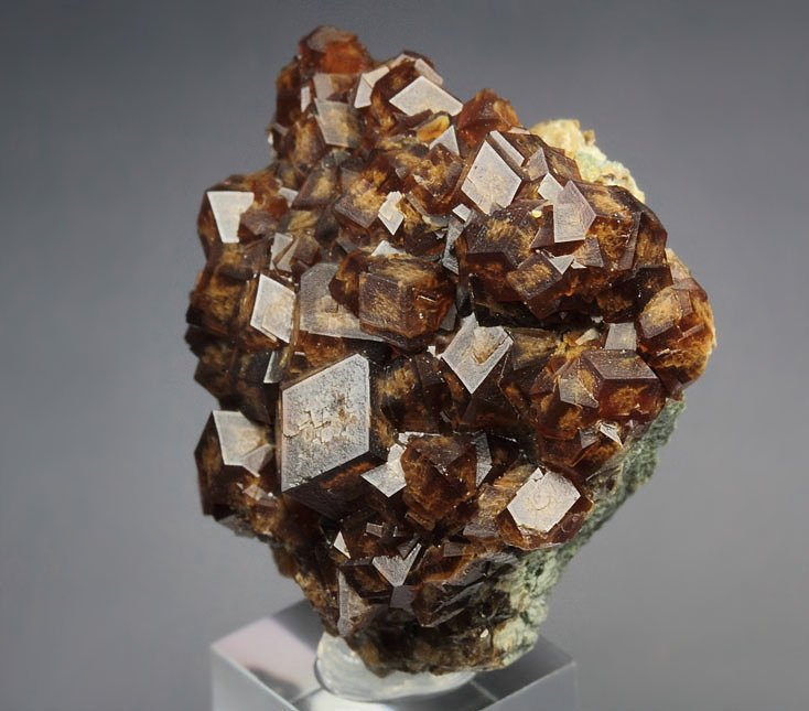 GARNET var. ANDRADITE, HEDENBERGITE