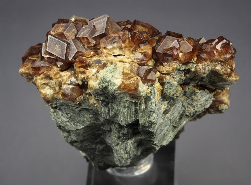 GARNET var. ANDRADITE, HEDENBERGITE