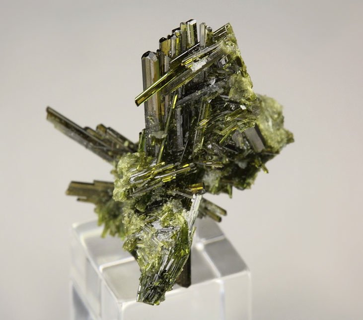 gemmy EPIDOTE