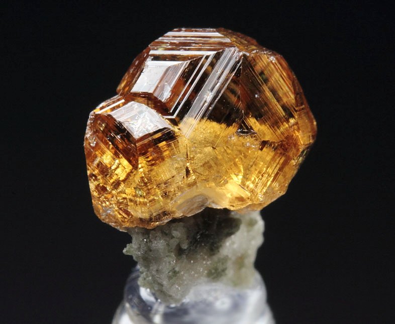 gem GARNET var. GROSSULAR