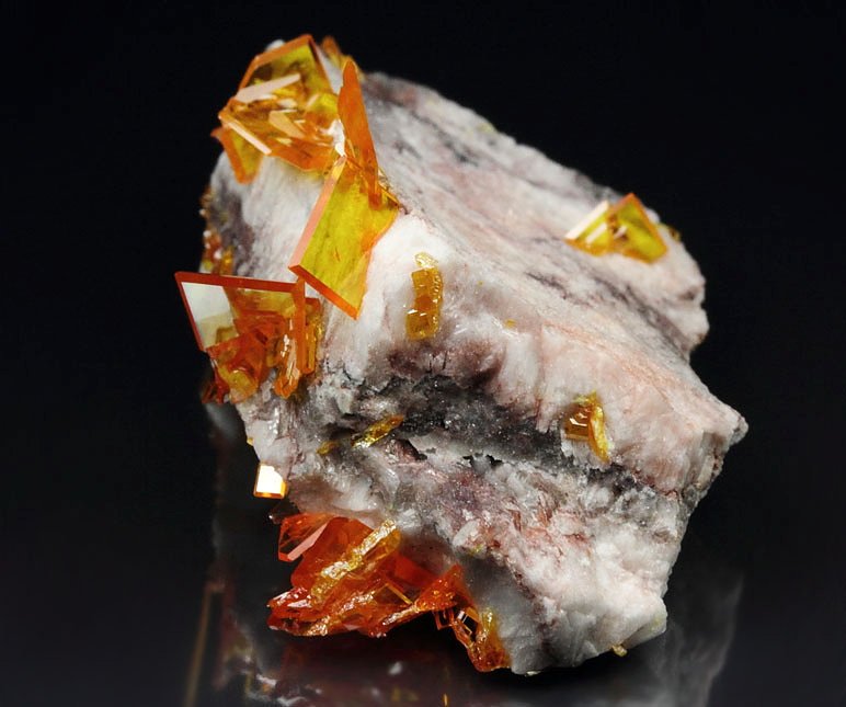 WULFENITE