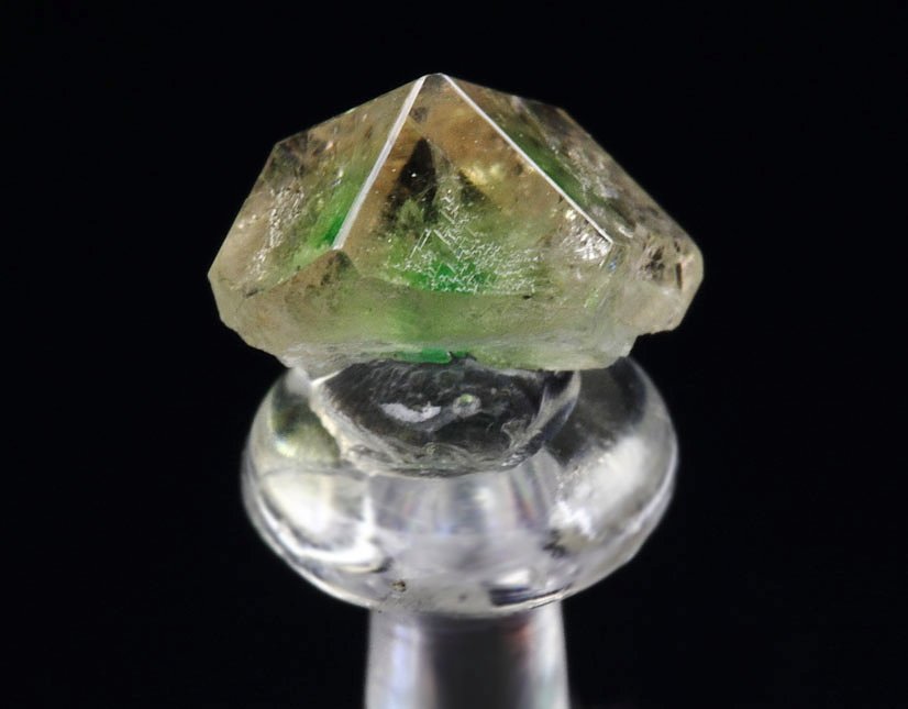 gem GARNET var. GROSSULAR with GREEN CHROMIAN PHANTOM