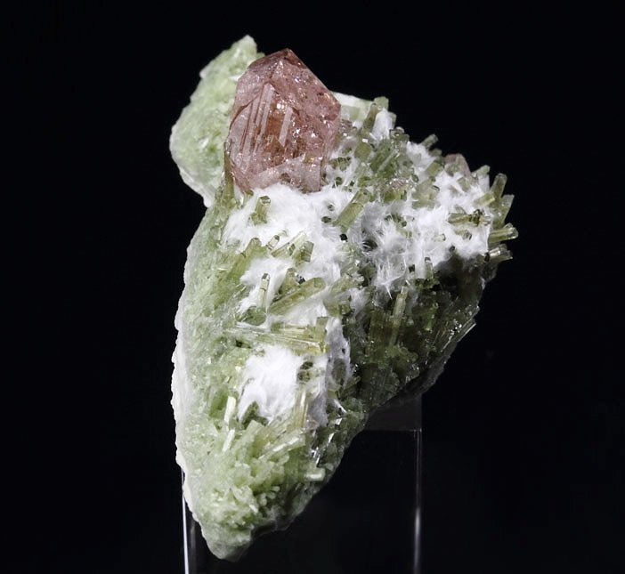 gem PINK GARNET var. GROSSULAR, WOLLASTONITE, DIOPSIDE 