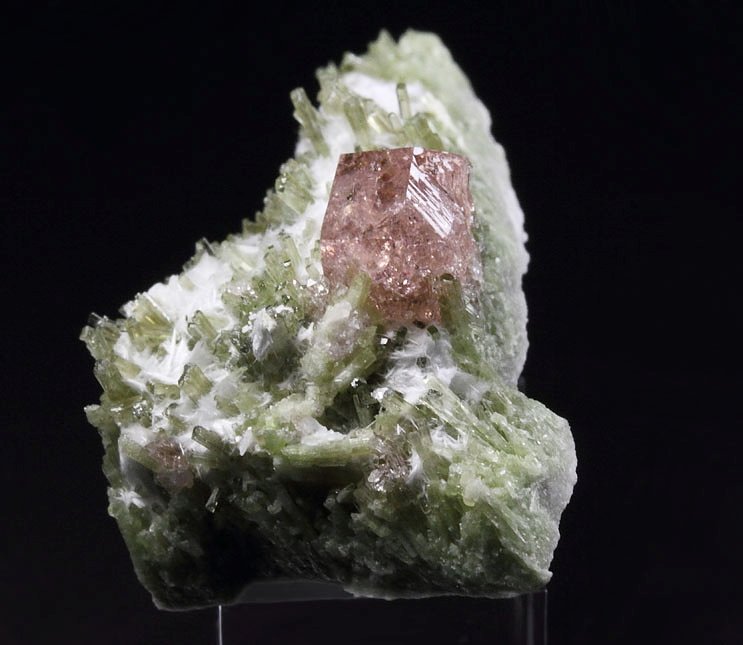 gem PINK GARNET var. GROSSULAR, WOLLASTONITE, DIOPSIDE 