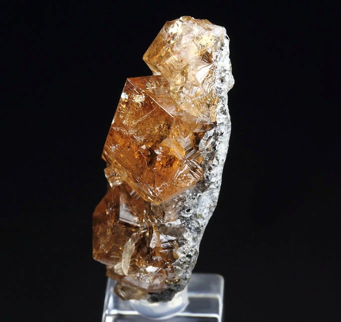 gem GARNET var. GROSSULAR