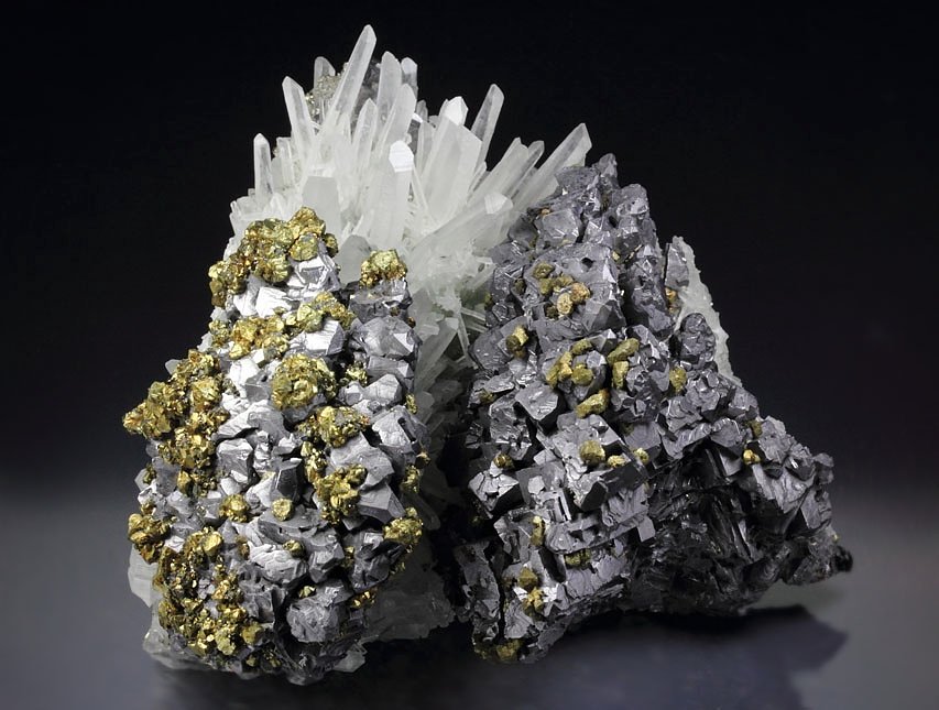 GALENA - SPINEL LAW TWIN, CHALCOPYRITE, QUARTZ, PYRITE